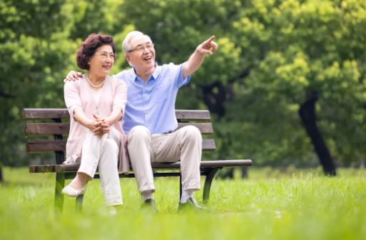老年游客占40%市场，但80%旅行社保险不会买！