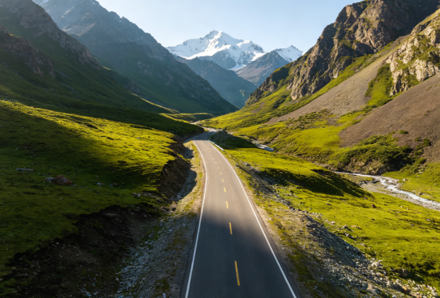 独库公路6月1日通车！自驾俱乐部、旅行社带团去新疆前，旅游保险记得买对！