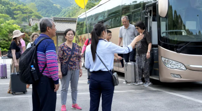 索赔230万！游客自己回房间摔倒身亡，旅行社也要担责吗？