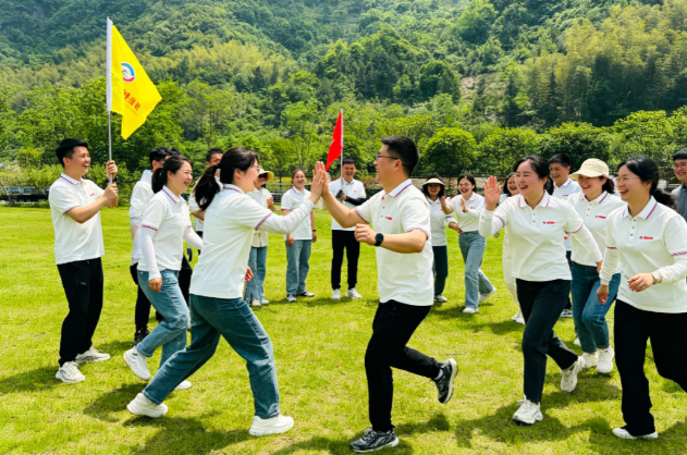 组织活动只买意外险够吗？组织者责任险、旅行社责任险、领队责任险怎么搭配？